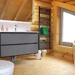 Blockhaus Eighteen Feriehus *